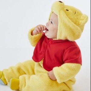 Pottery barn Pooh bear costume